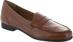 ARRAY Women's Harper Leather Slip-On Leather Loafer